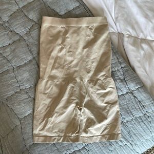 Blanqi postpartum biker shorts